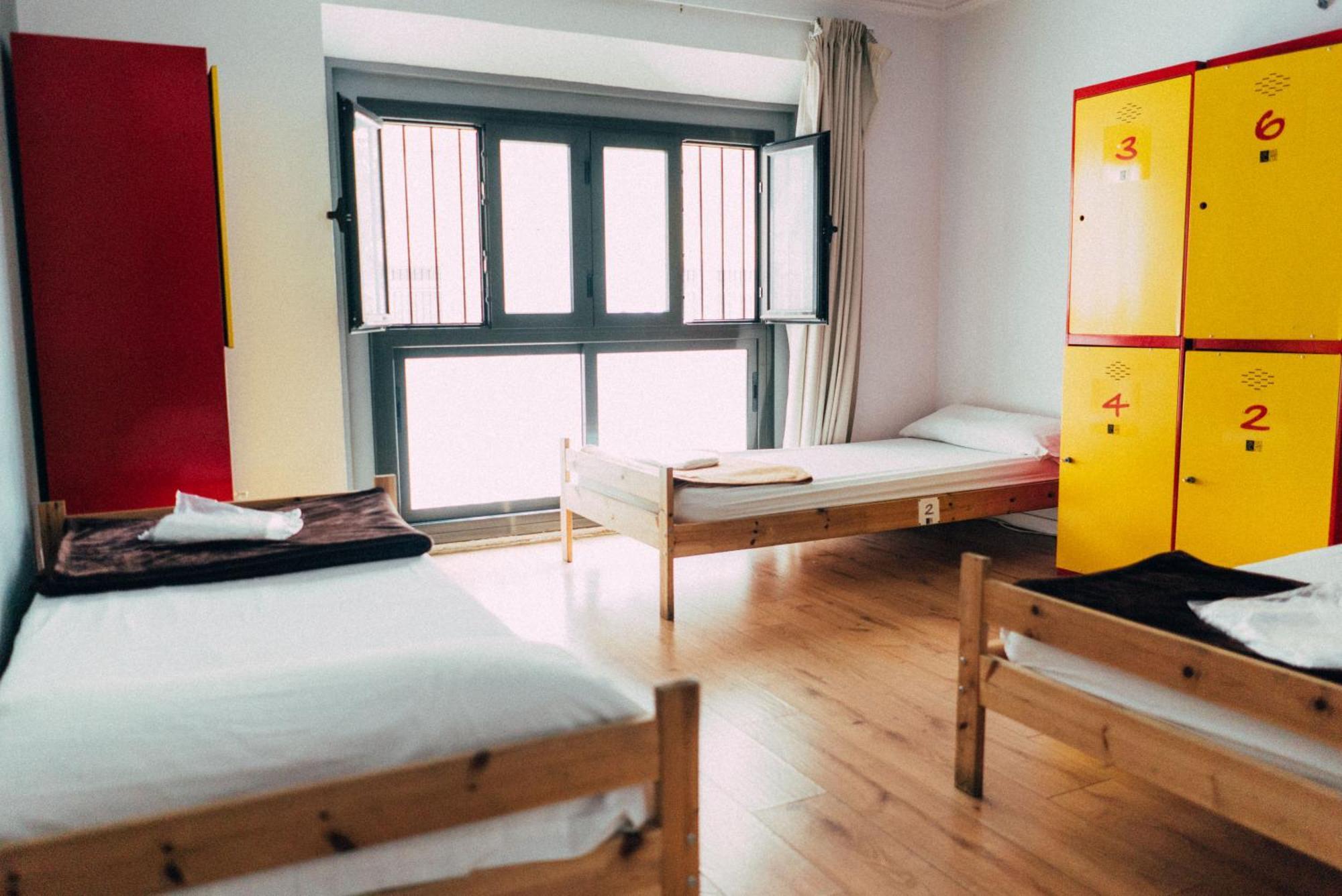 Black Swan Hostel Barselona Dış mekan fotoğraf