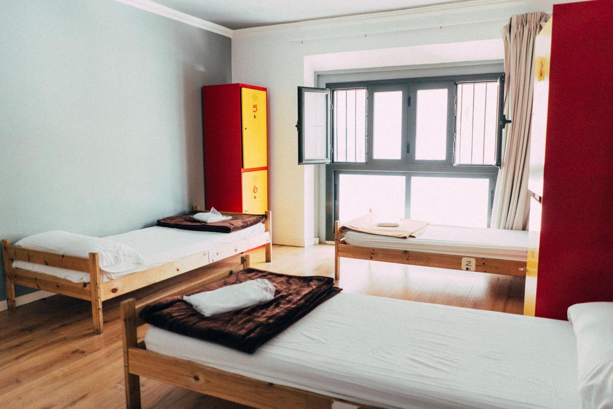Black Swan Hostel Barselona Dış mekan fotoğraf