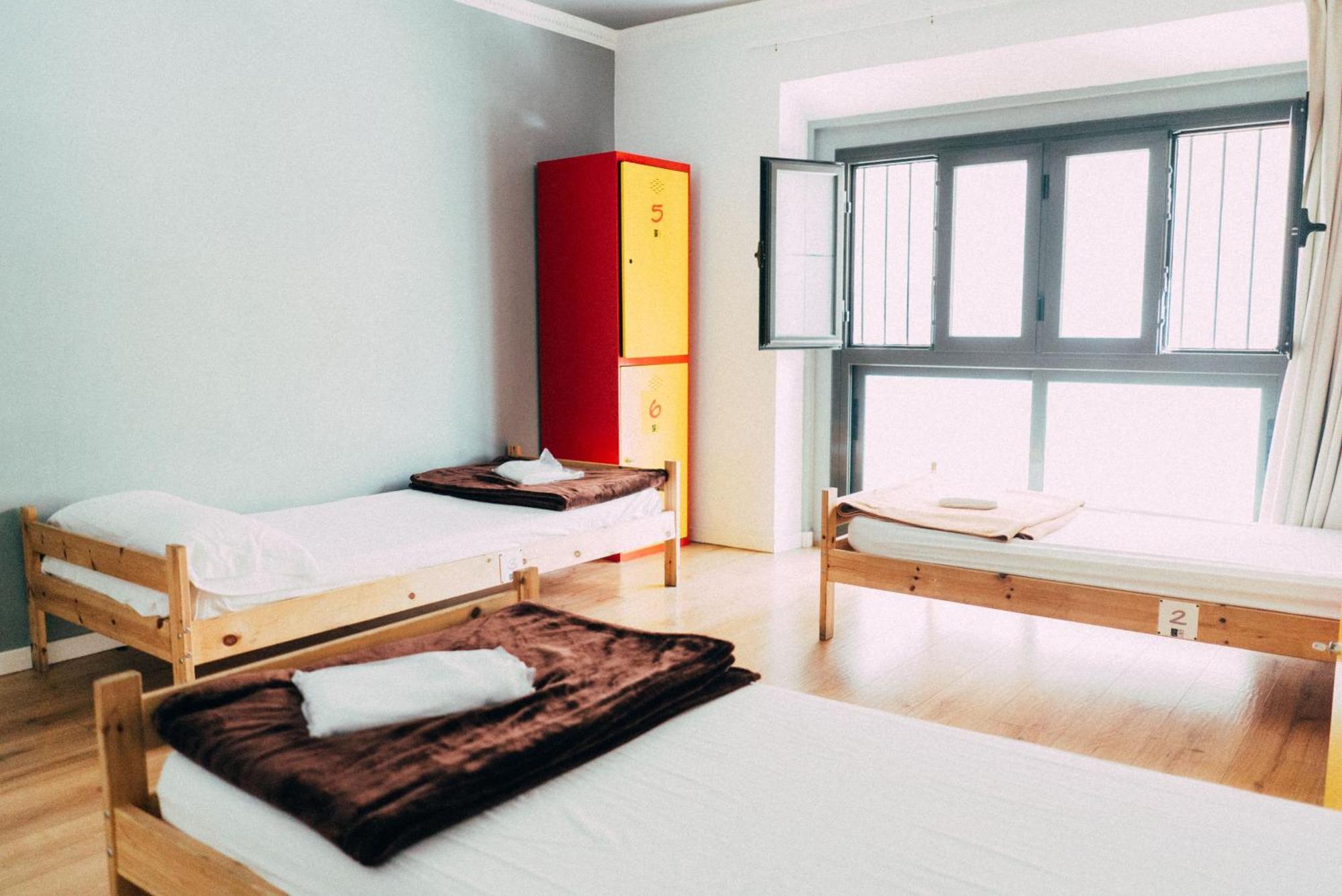 Black Swan Hostel Barselona Dış mekan fotoğraf